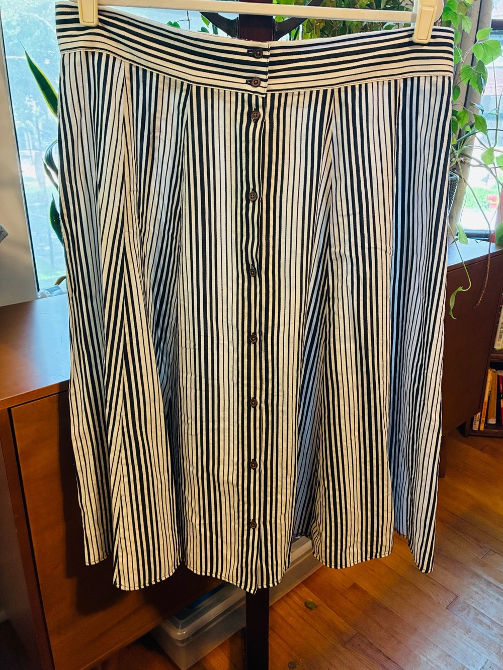 Striped Button-Front A-Line Skirt - Black & White